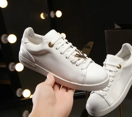 LV Casual shoes Women--027